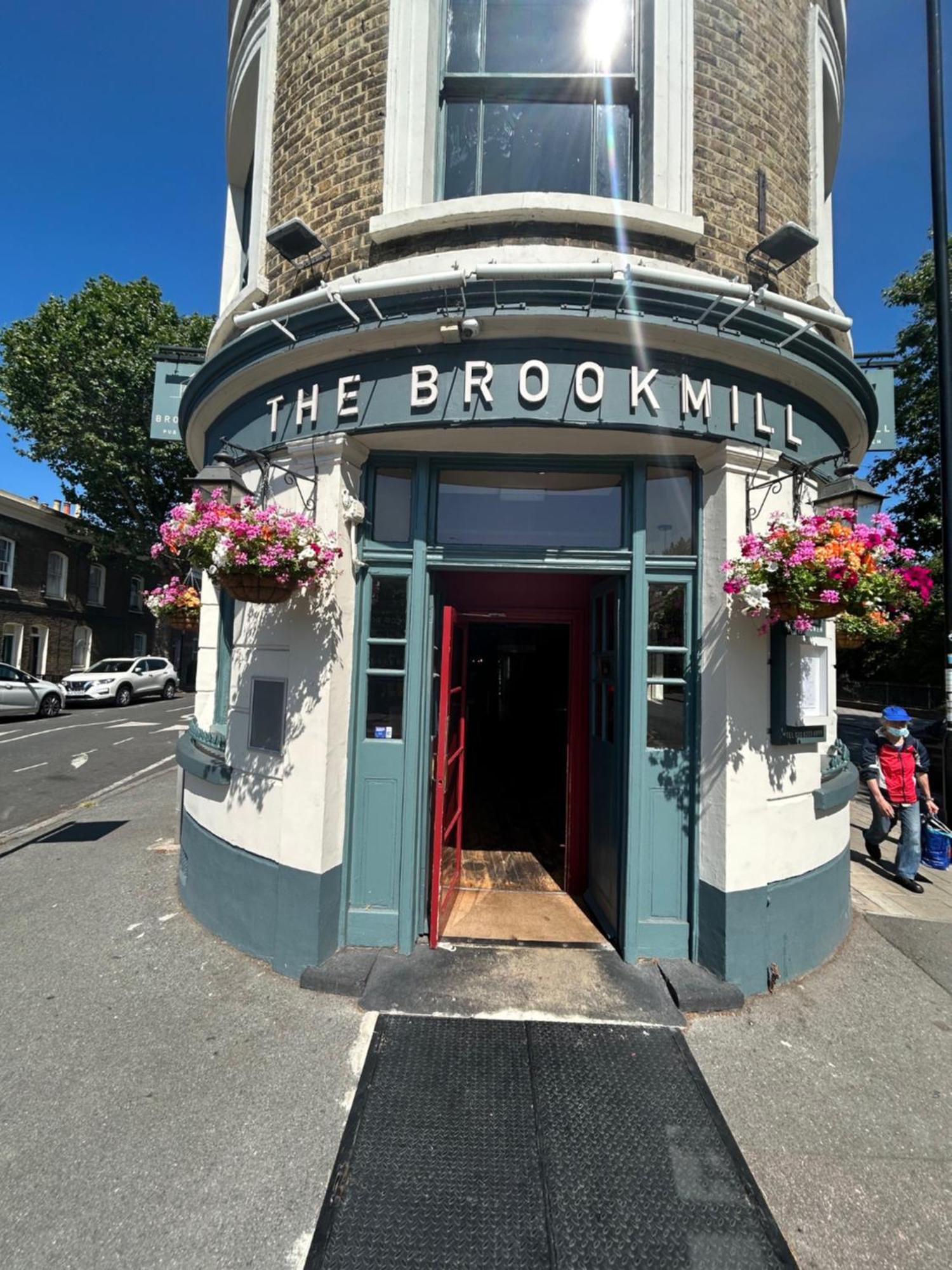 Отель The Brookmill Лондон Экстерьер фото